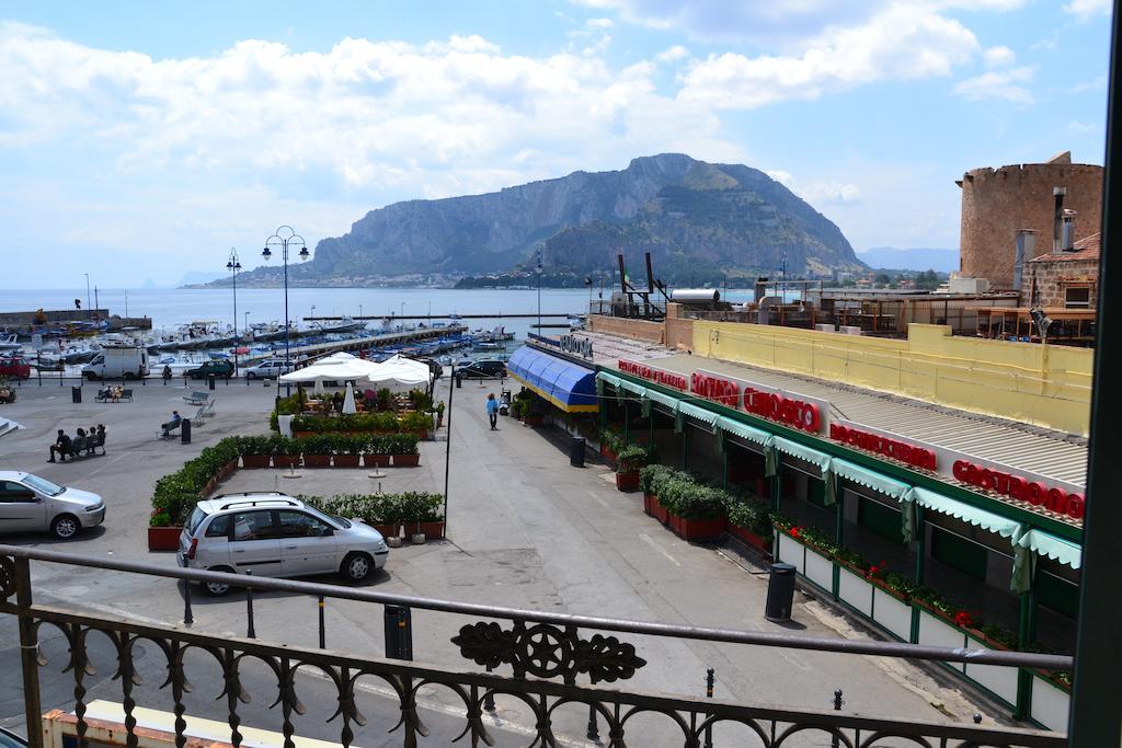 Mondello Holidays Habitación foto
